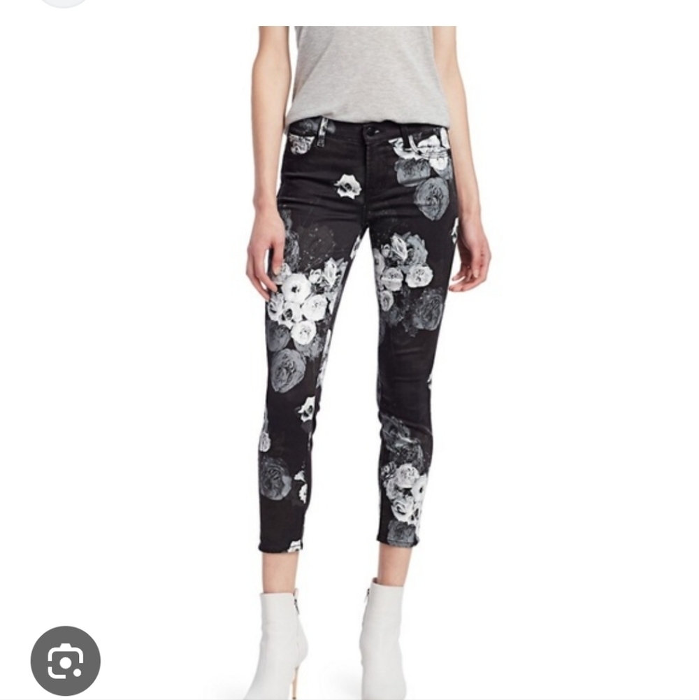 J Brand 835 Mid-Rise Floral Crop Skinny Jeans In Fleur Noir Print